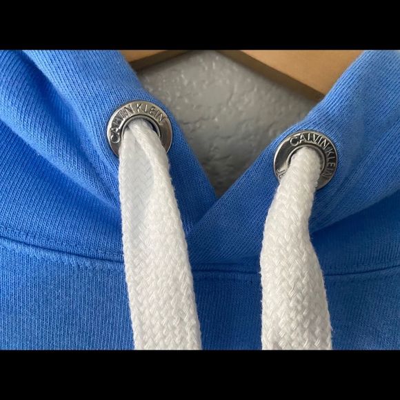Calvin Klein Ladies Blue Dip Dye Hoodie Size M - Picture 3 of 6